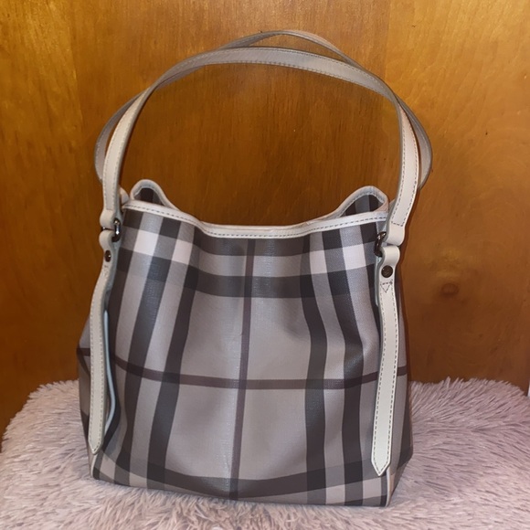 Burberry Smoke Check Canterbury handbag in excellent condition! Clean in & out!! - Picture 4 of 17